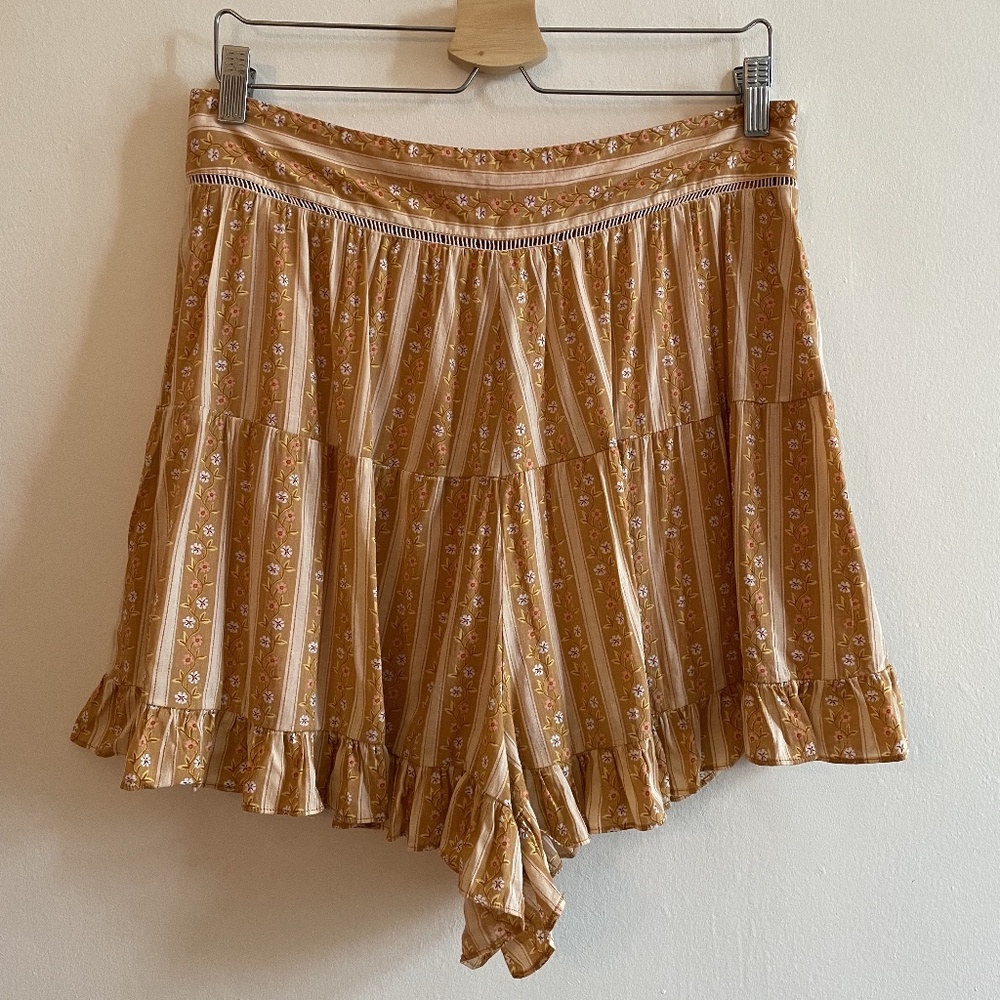 Floral Prairie High-Waisted Ruffle Shorts